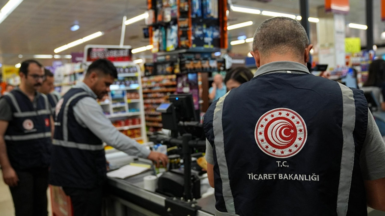 Ticaret Bakanlığı açıkladı: Ünlü markaların ürünleri raflardan toplatılıyor!