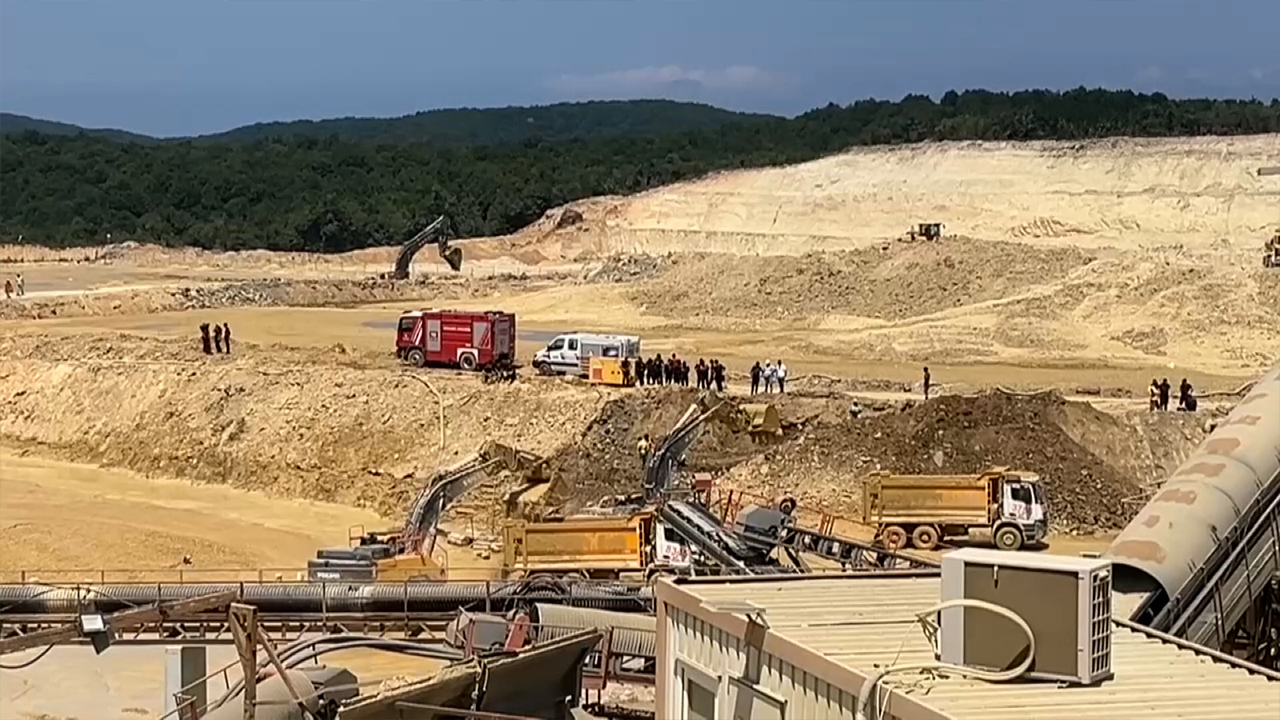 Kum ocağında göçük: Kurtarma çalışmaları sürüyor