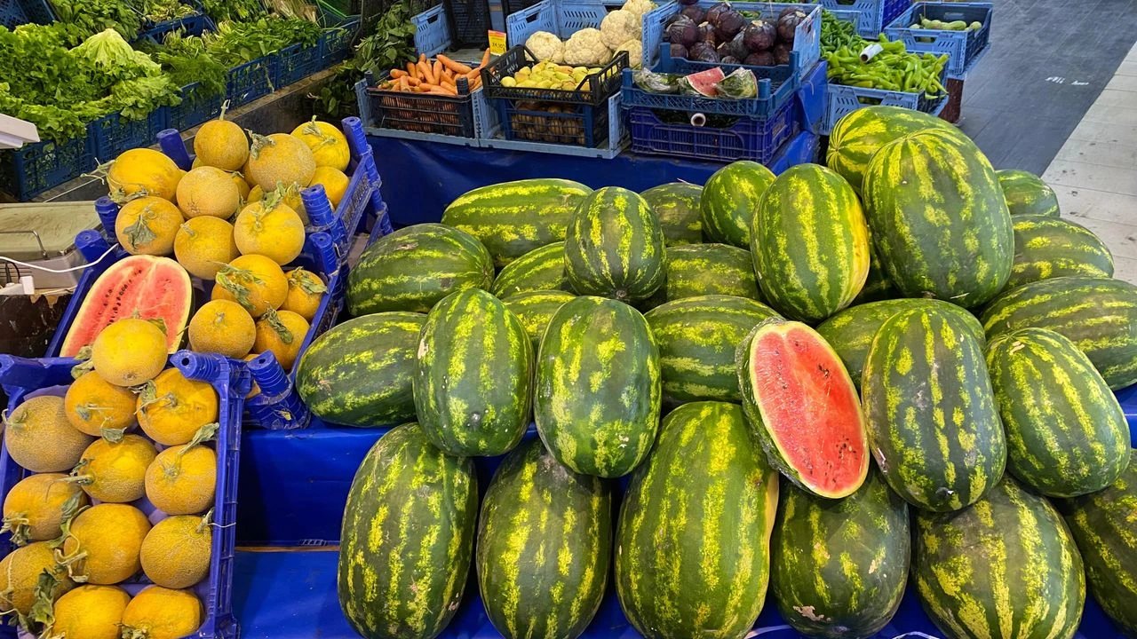 Kuraklık çiftçiyi de, tüketiciyi de vurdu: Sebze ve meyve fiyatları cep yakıyor!