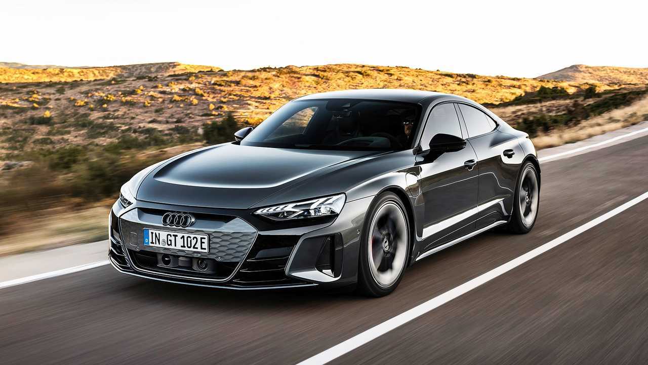 EN UCUZ AUDİ NE KADAR? AUDİ Ağustos ayı fiyat listesi yayınlandı:  A3, A4, A5, A6, A7, A8 ve Q serisi ne kadar?