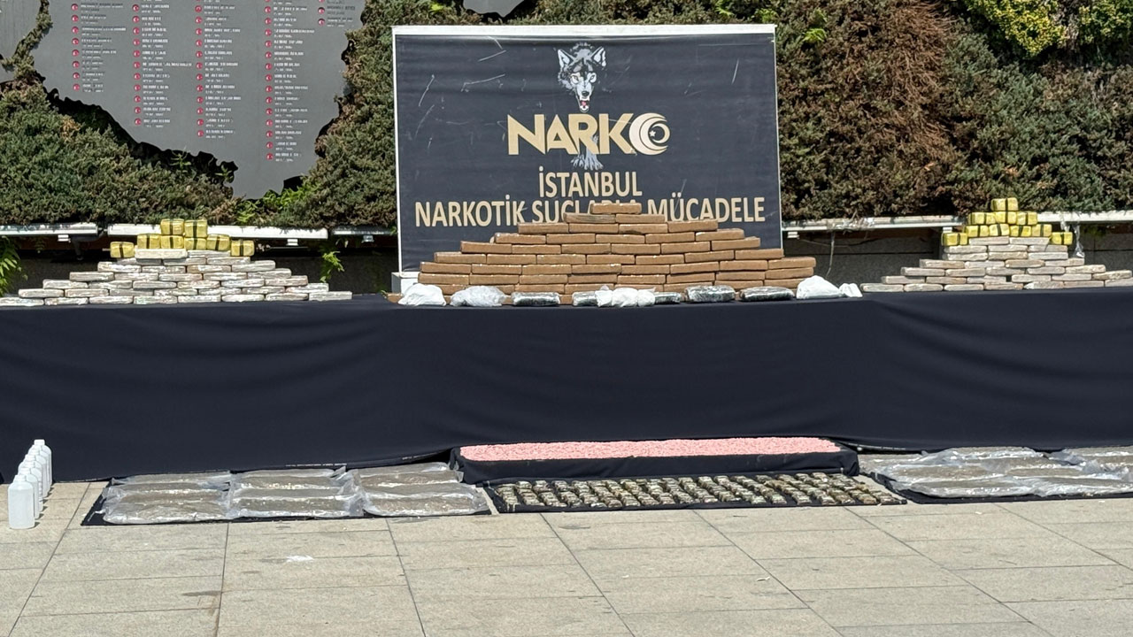 Zehir tacirlerine darbe üstüne darbe: Kolombiyalı uyuşturucu baronu yakalandı!