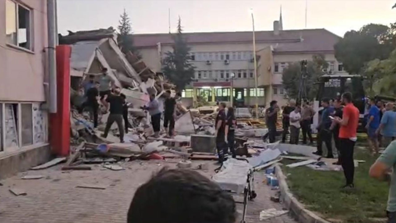 AFAD: 4.0 - 5.0 arasında 5, toplam 20 artçı deprem meydana geldi