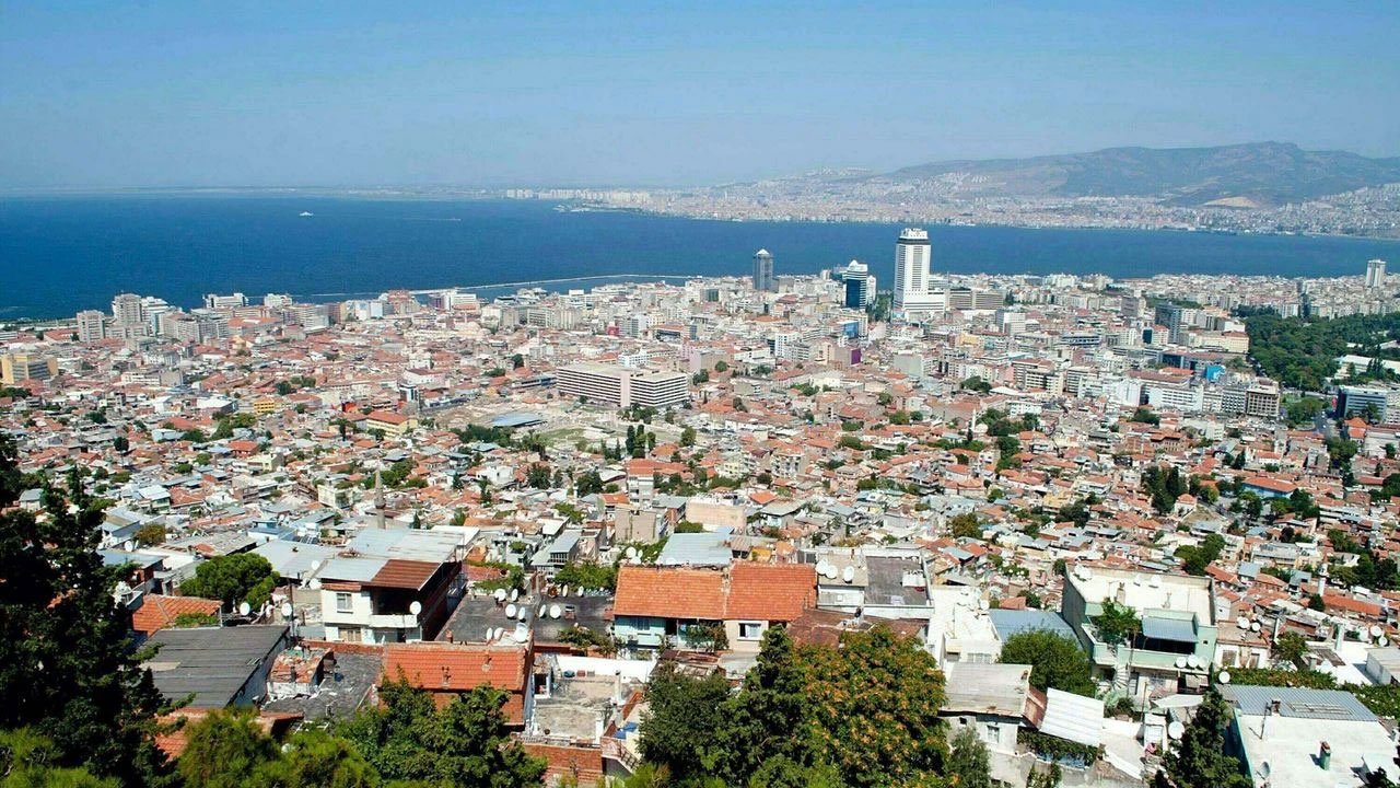 2025’te Türkiye emlak sektöründe kritik yıl: Faiz, fiyat ve yabancı yatırım dengesi