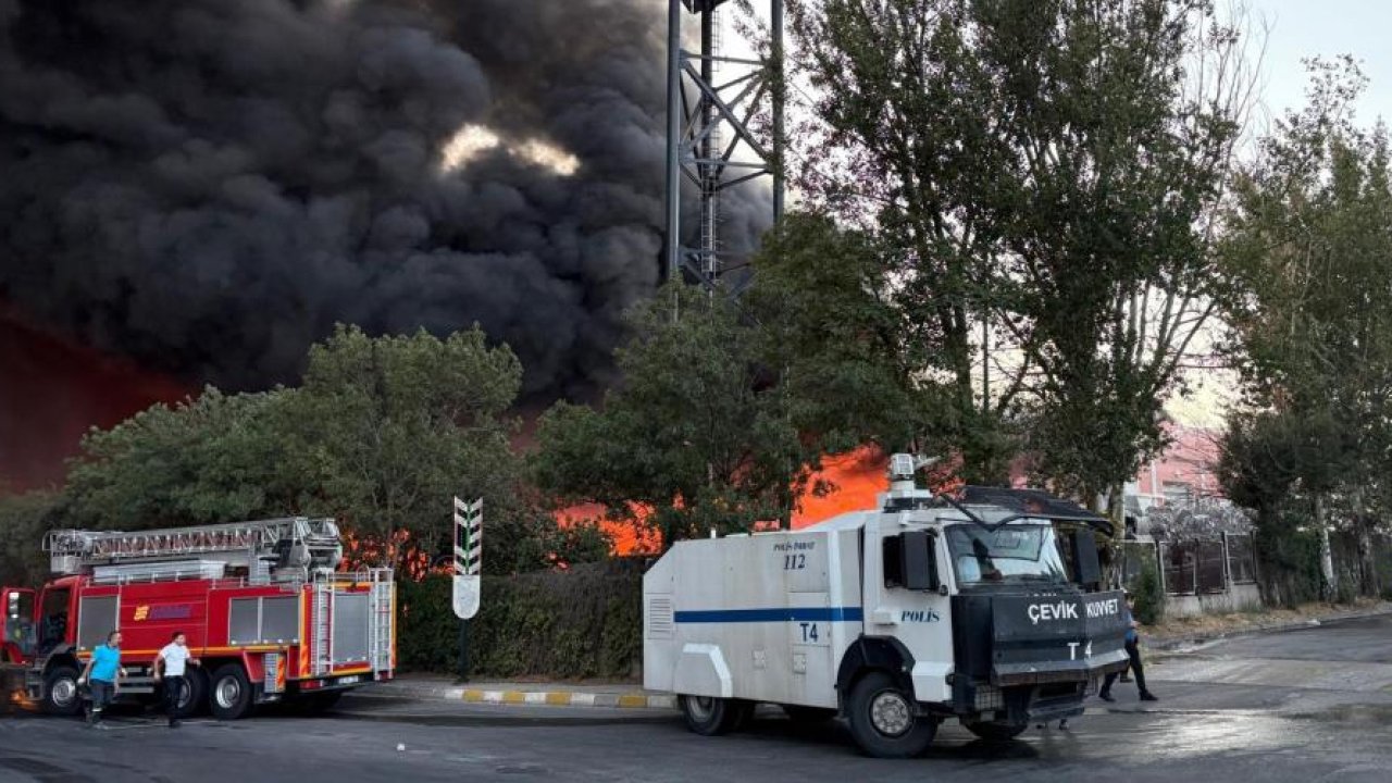 Kayseri’de fabrika yangını: Kara duman şehri sardı!