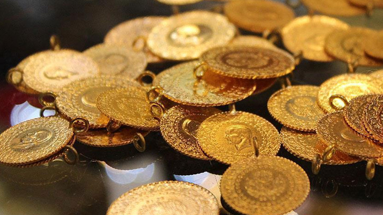 Uzman isim yatırımcıları uyardı: Altında yeni rekorlar bekleniyor!