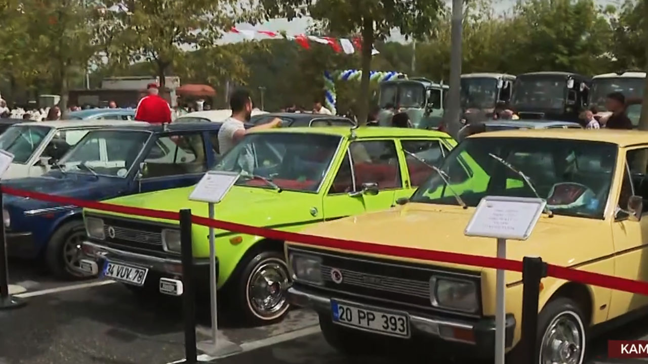 Arnavutköy’de nostalji rüzgârı: Klasik otomobil tutkunları fuara akın etti