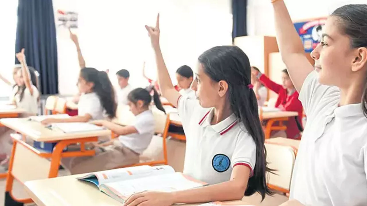 Tatil bitti, ilk ders zili çaldı