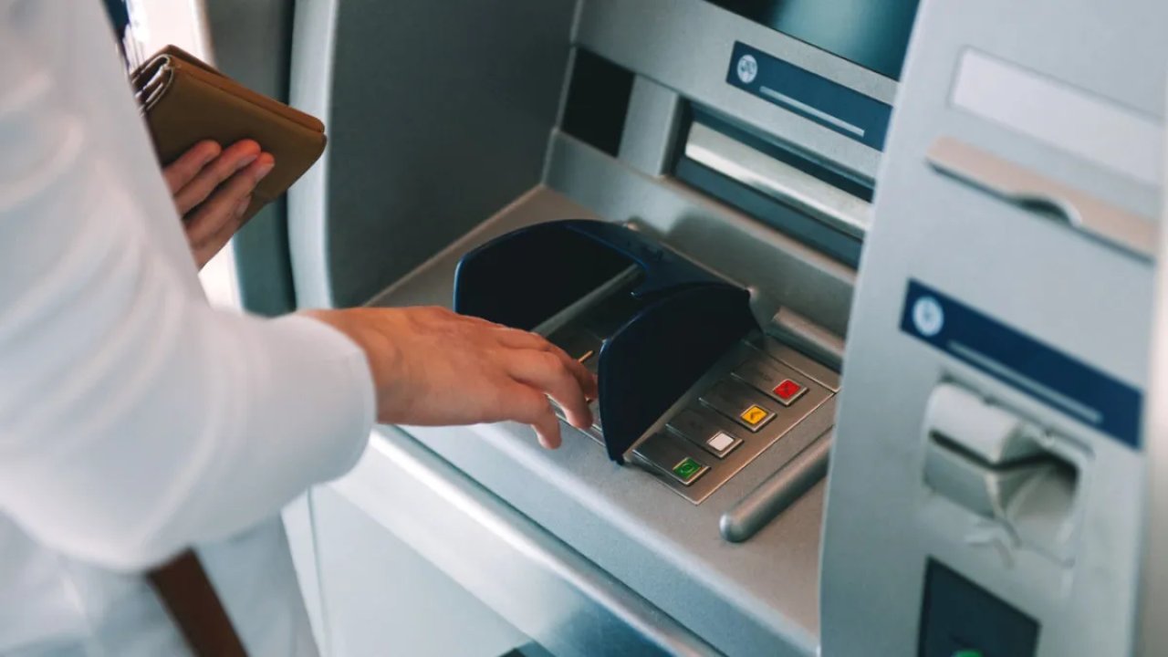 ATM'DEN PARA GÖNDERENLER DİKKAT! 1 Ocak 2026'dan sonra zorunlu olacak!