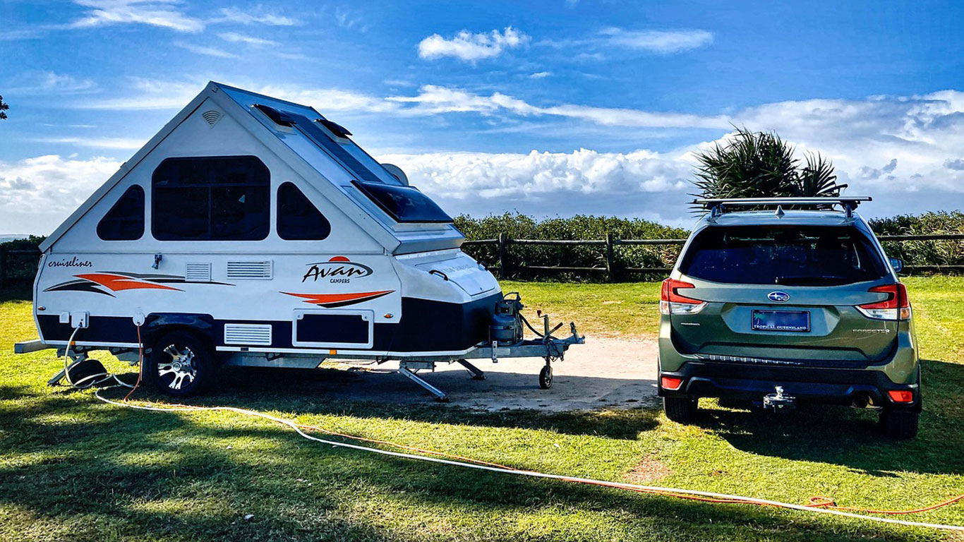 Karavan tutkunları Pendik’te buluştu: 200’den fazla model görücüye çıktı, en pahalısı 8 milyon lira!