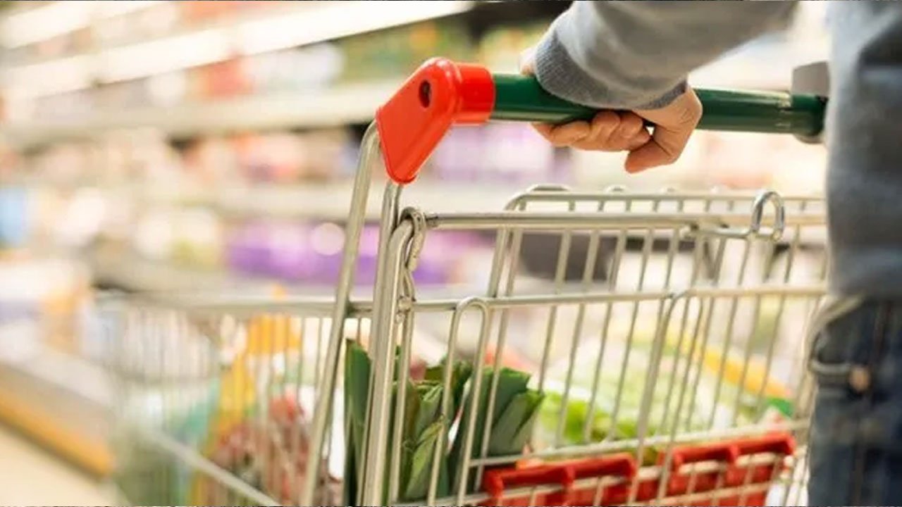 Marketler pazar günü kapatılacak mı? Bakan Bolat açıkladı