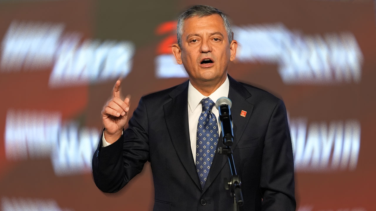 CHP'nin 22. Olağanüstü Kurultayı: Özgür Özel yeniden genel başkan!