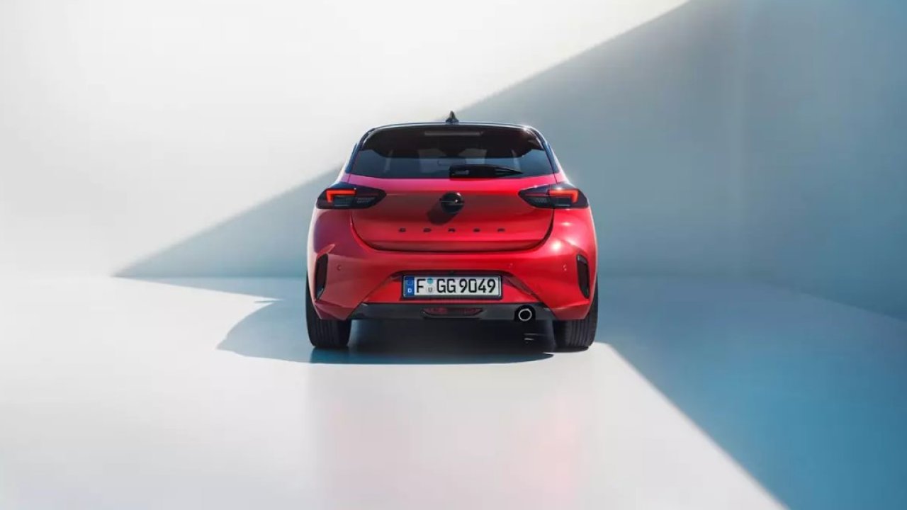 Yeni Opel Corsa tasarım ve teknolojisiyle B segmentinde fark yaratıyor! 2025 Opel Corsa hakkında bilmeniz gereken her şey