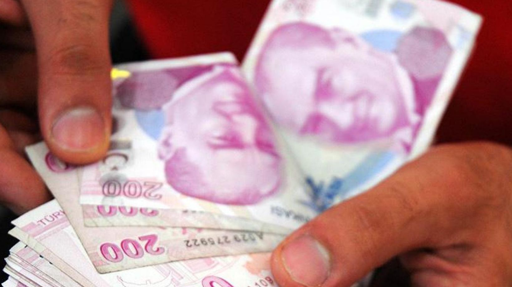 Mevduat faizlerinde son durum belli oldu: 750 bin TL'nin aylık getirisi açıklandı!