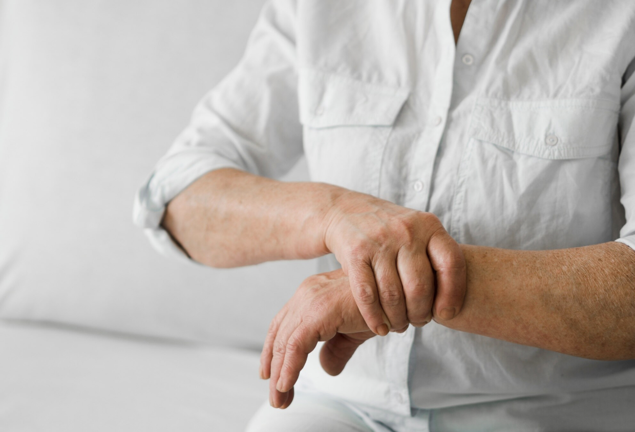 Kıkırdak aşınmalarını anında yok ediyor: Yoğurdun içine bir tutam ekleyip tüketmeniz yeterli