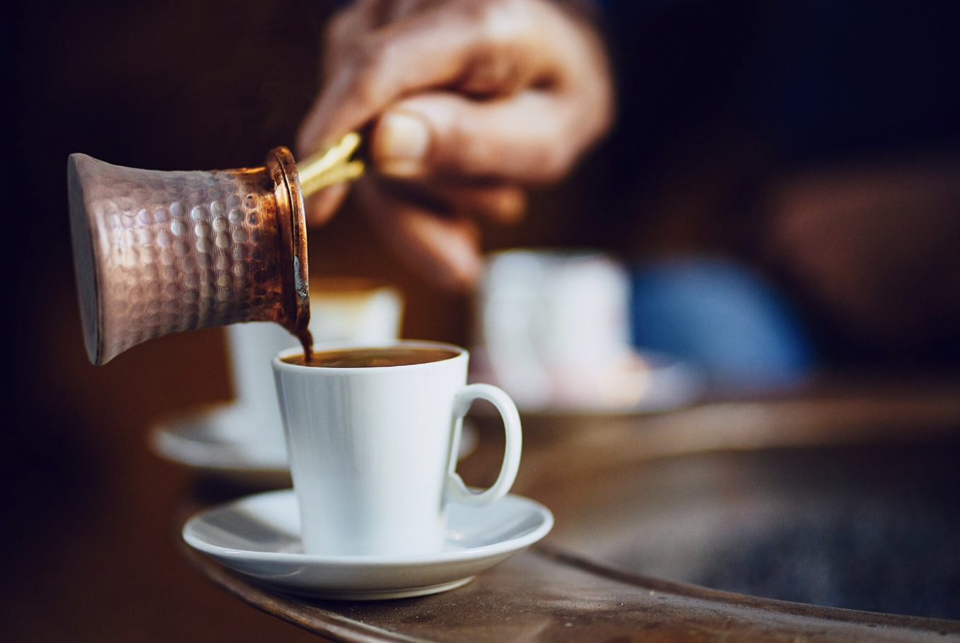 Fincanınızdan köpük taşacak: Türk kahvesini bol köpüklü yapmanın sırrı bulundu!