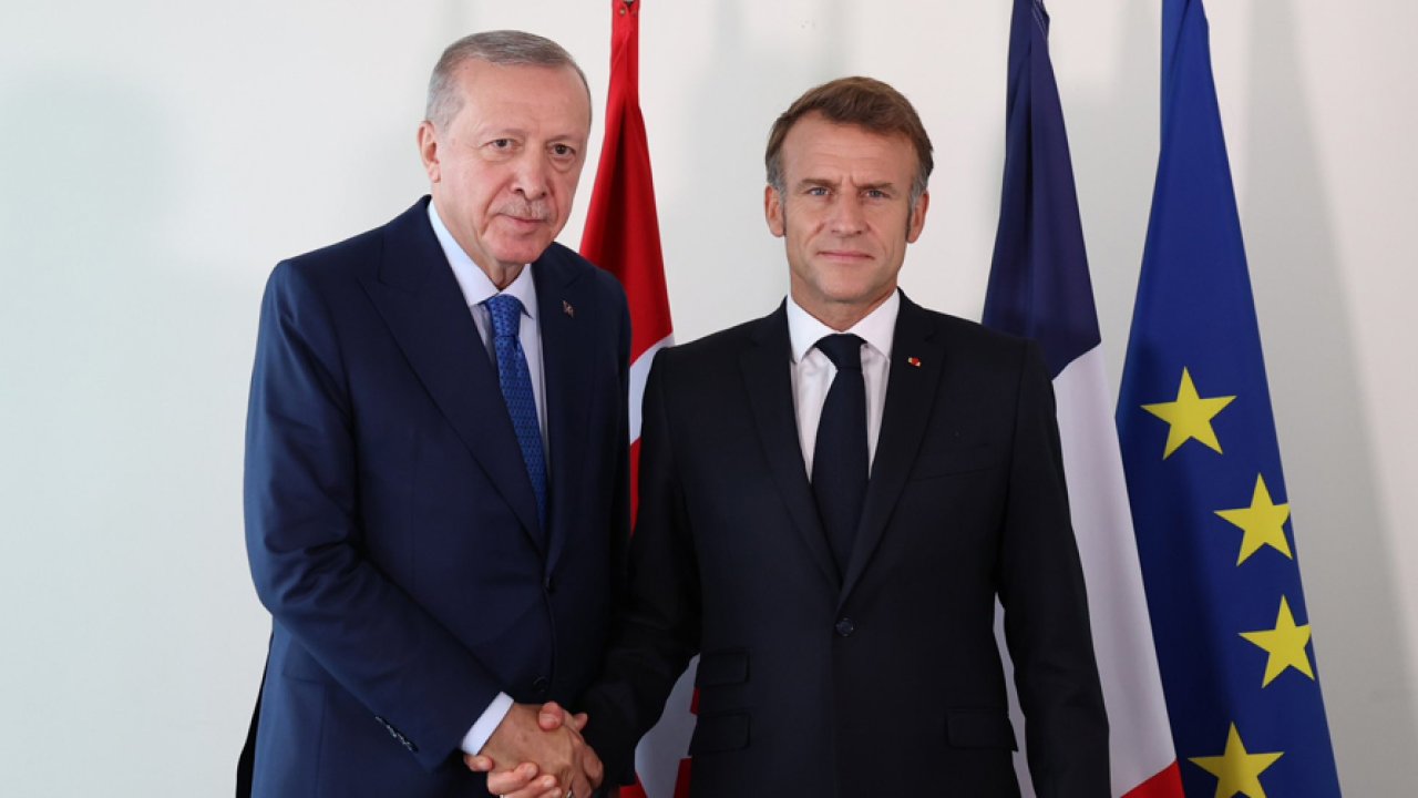 Cumhurbaşkanı Erdoğan, Emmanuel Macron ile görüştü: Filistin kararı için tebrik etti!