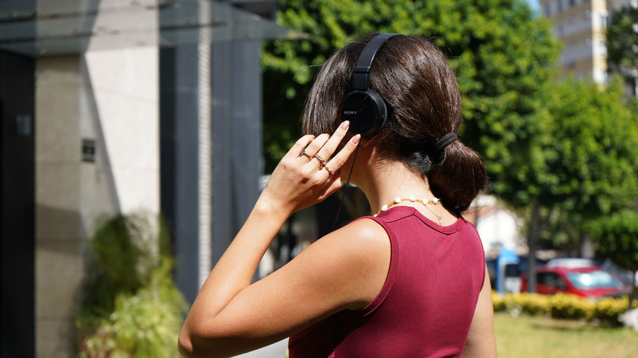 Dinlediğiniz müziğe dikkat! İçinde dijital uyuşturucu olabilir