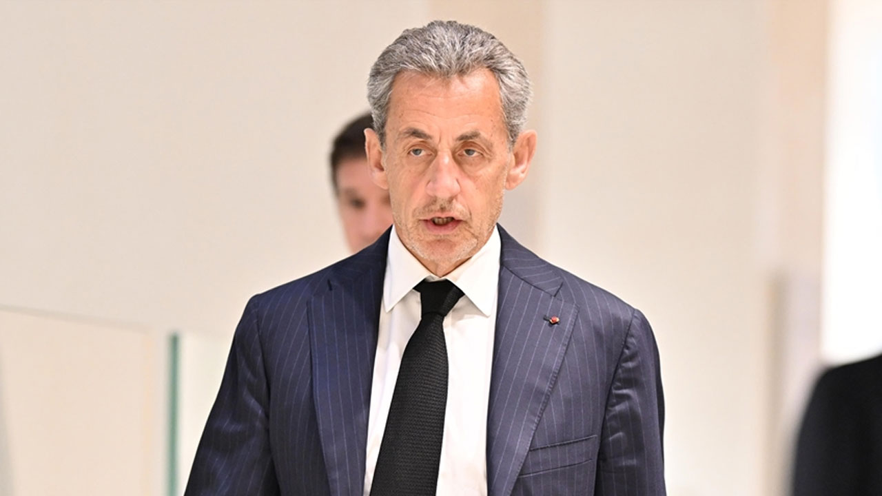 Eski Fransa Cumhurbaşkanı Sarkozy'e 5 yıl hapis cezası!