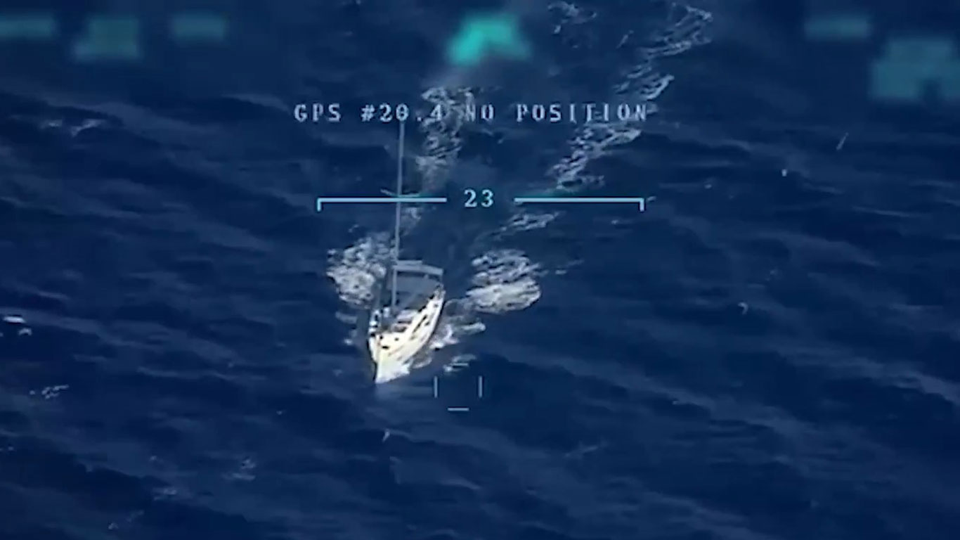 Muğla açıklarında JİHA destekli operasyon: 210 kilo skunk ele geçirildi