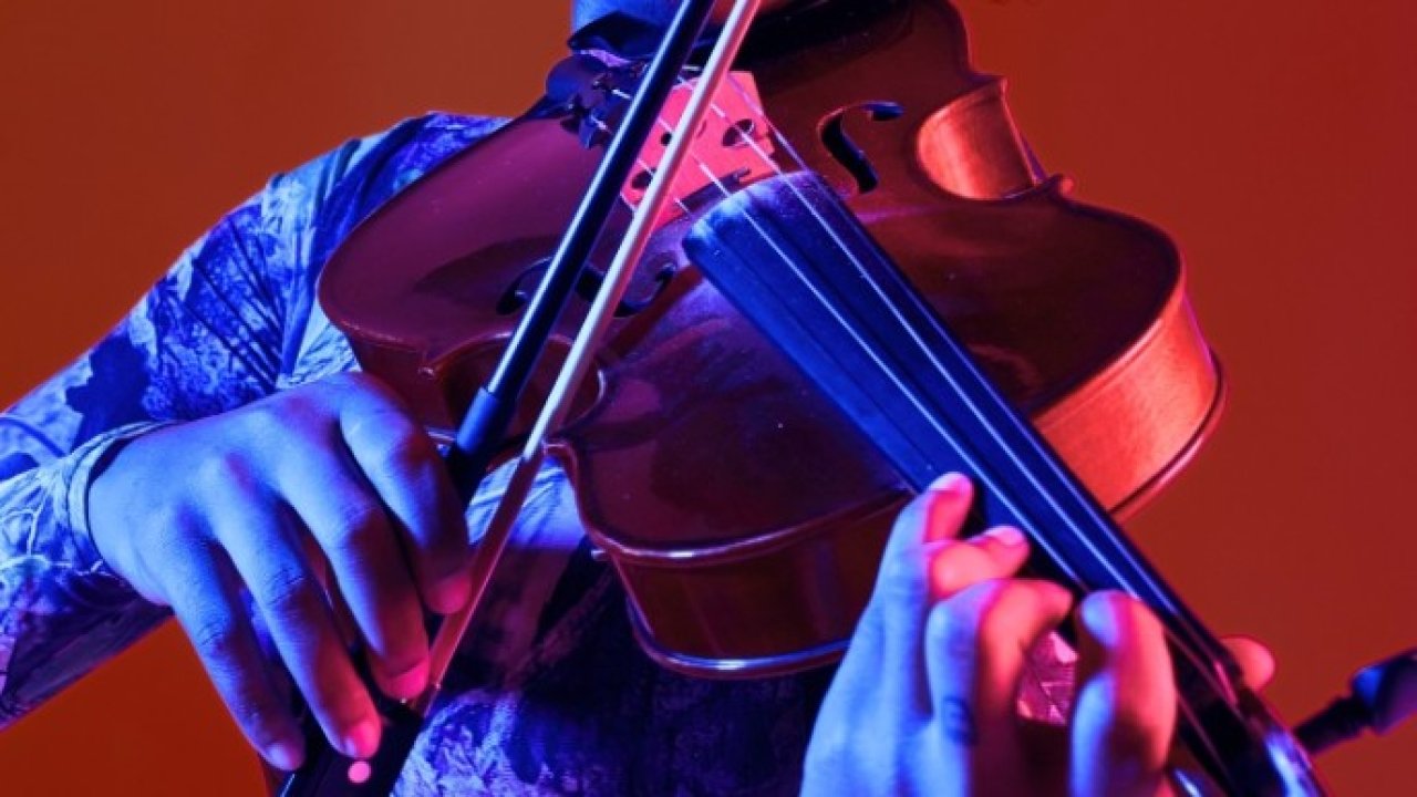 Müzisyenlerin bizim gibi acı hissetmediği ortaya çıktı! İşte enstrüman çalmanın beyin üzerindeki etkisi