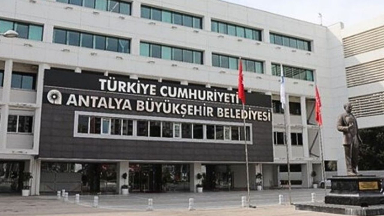 Antalya’da rüşvet çarkı: Poşetlerle milyonlar, tapu ve lüks araç pazarlıkları