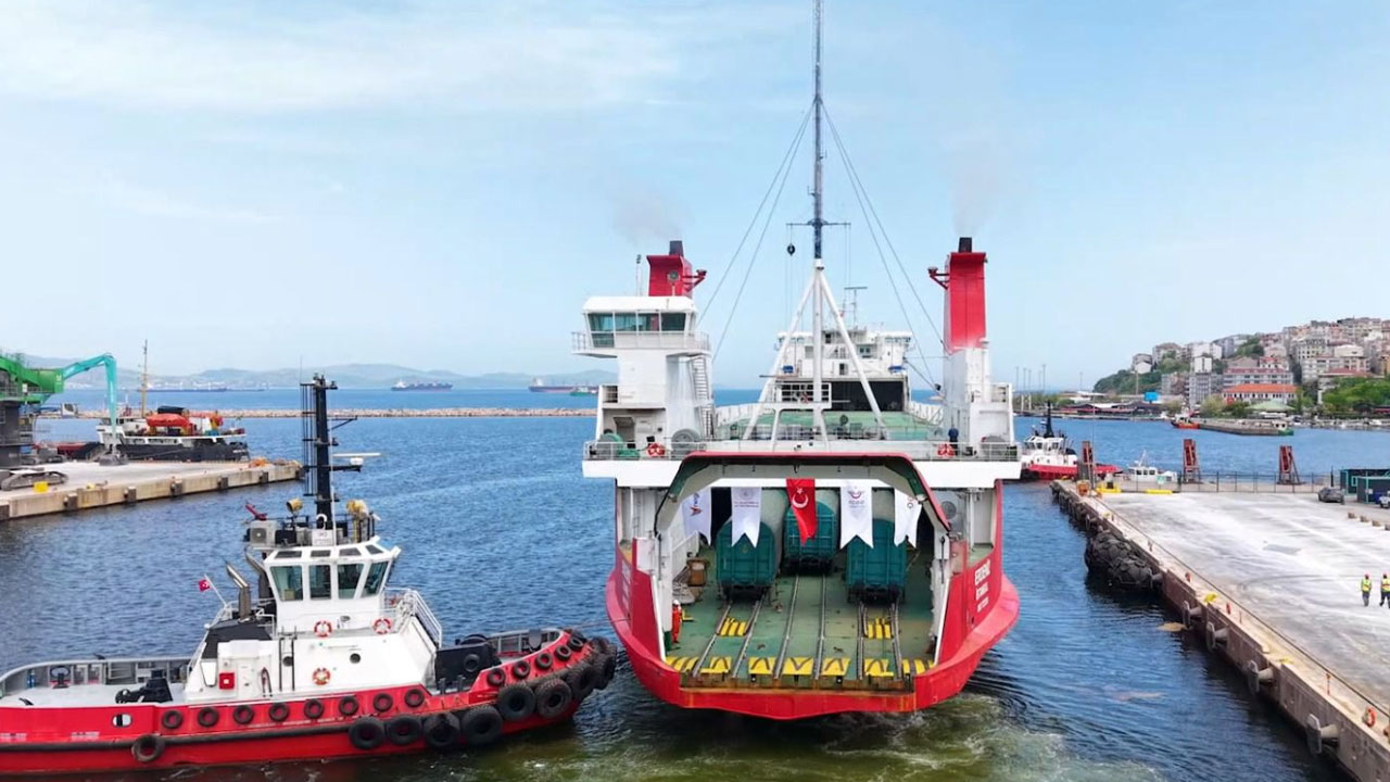 Bakan Uraloğlu açıkladı: Denizlerde gemi-ray taşımacılığı!