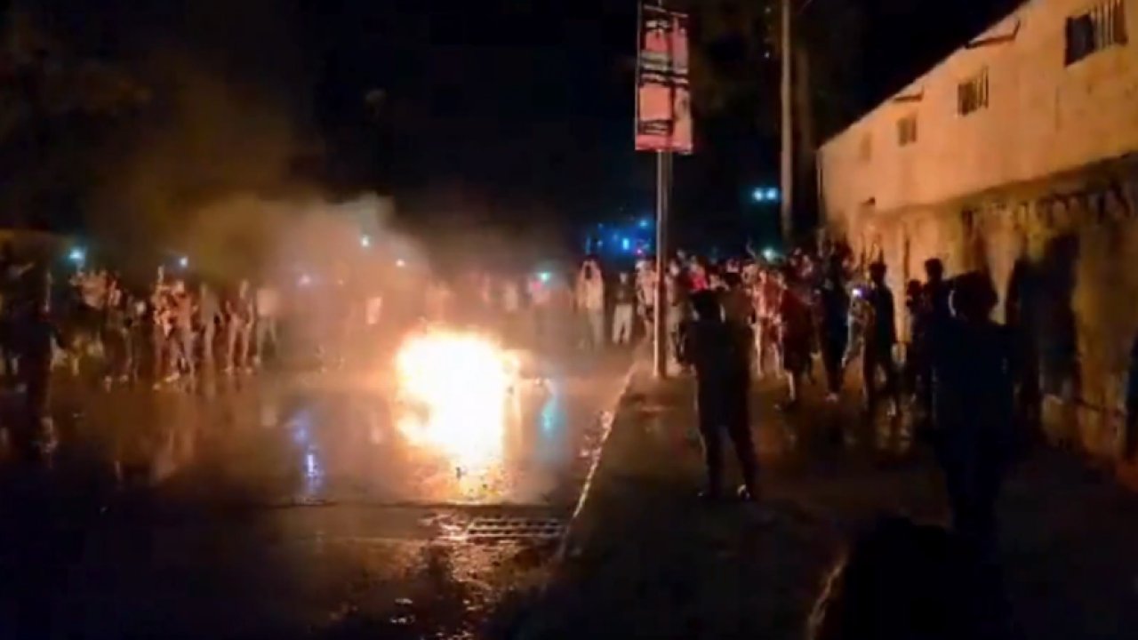 Suriye'de sokaklar savaş alanına döndü: SDG sivil halkı hedef aldı!