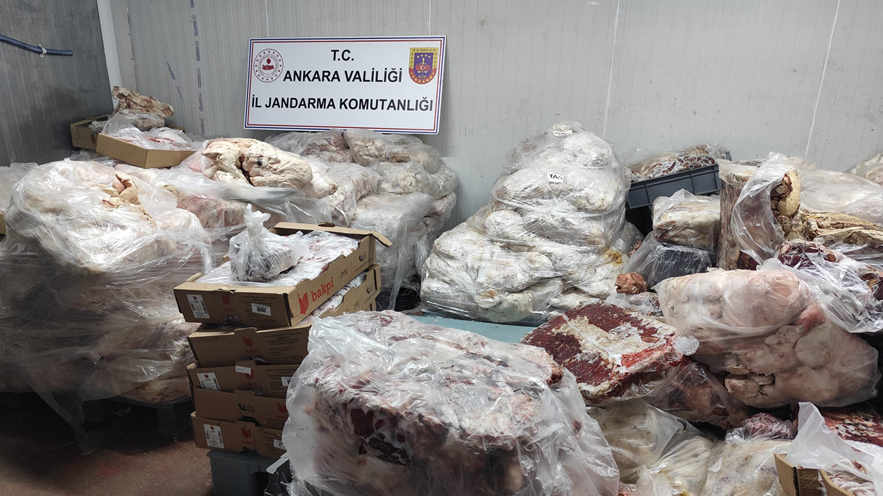 Ankara’da bozuk gıda operasyonu: 17 ton bozuk et ve tavuk ürünü ele geçirildi