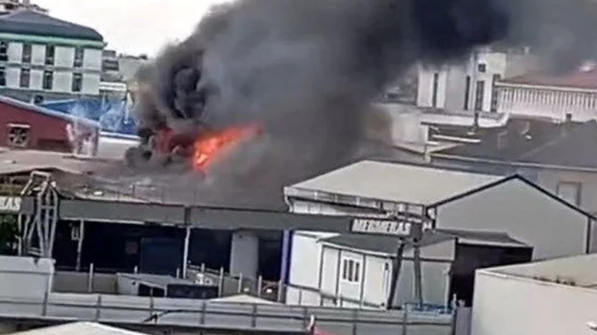 Ataşehir'de fabrika yangını: Olay yerine çok sayıda ekip sevk edildi