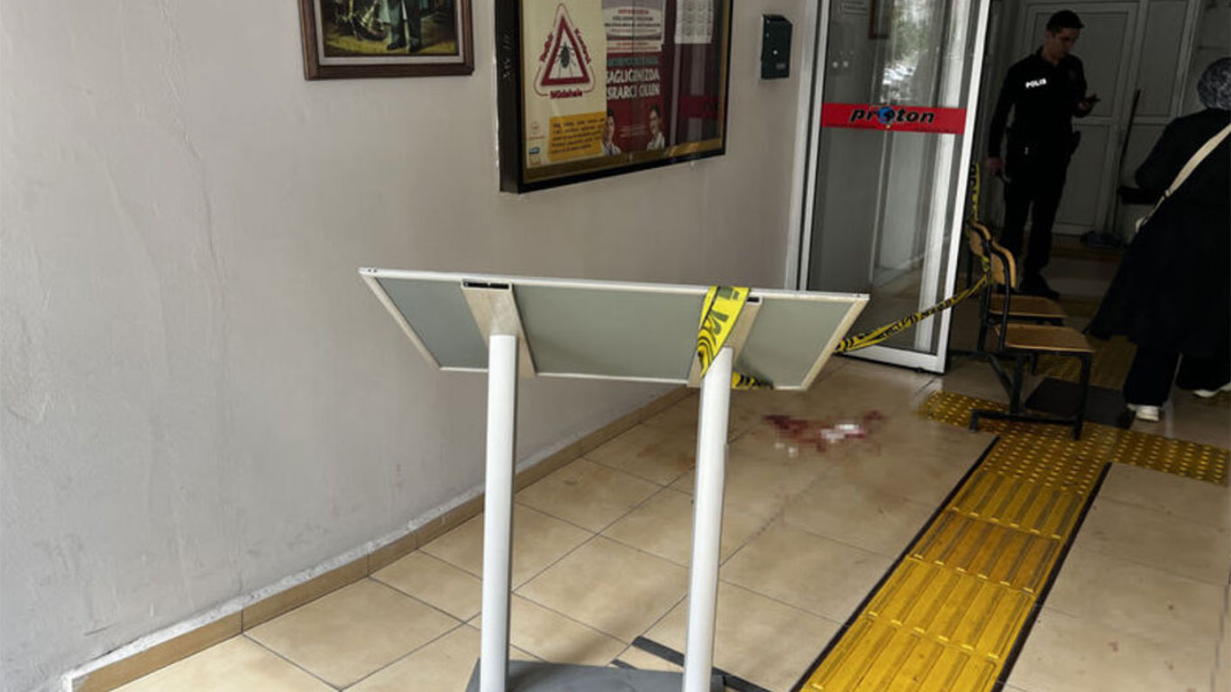 Aile sağlığı merkezinde kan aktı: Sıra kavgası çıktı, 3 yaralı var