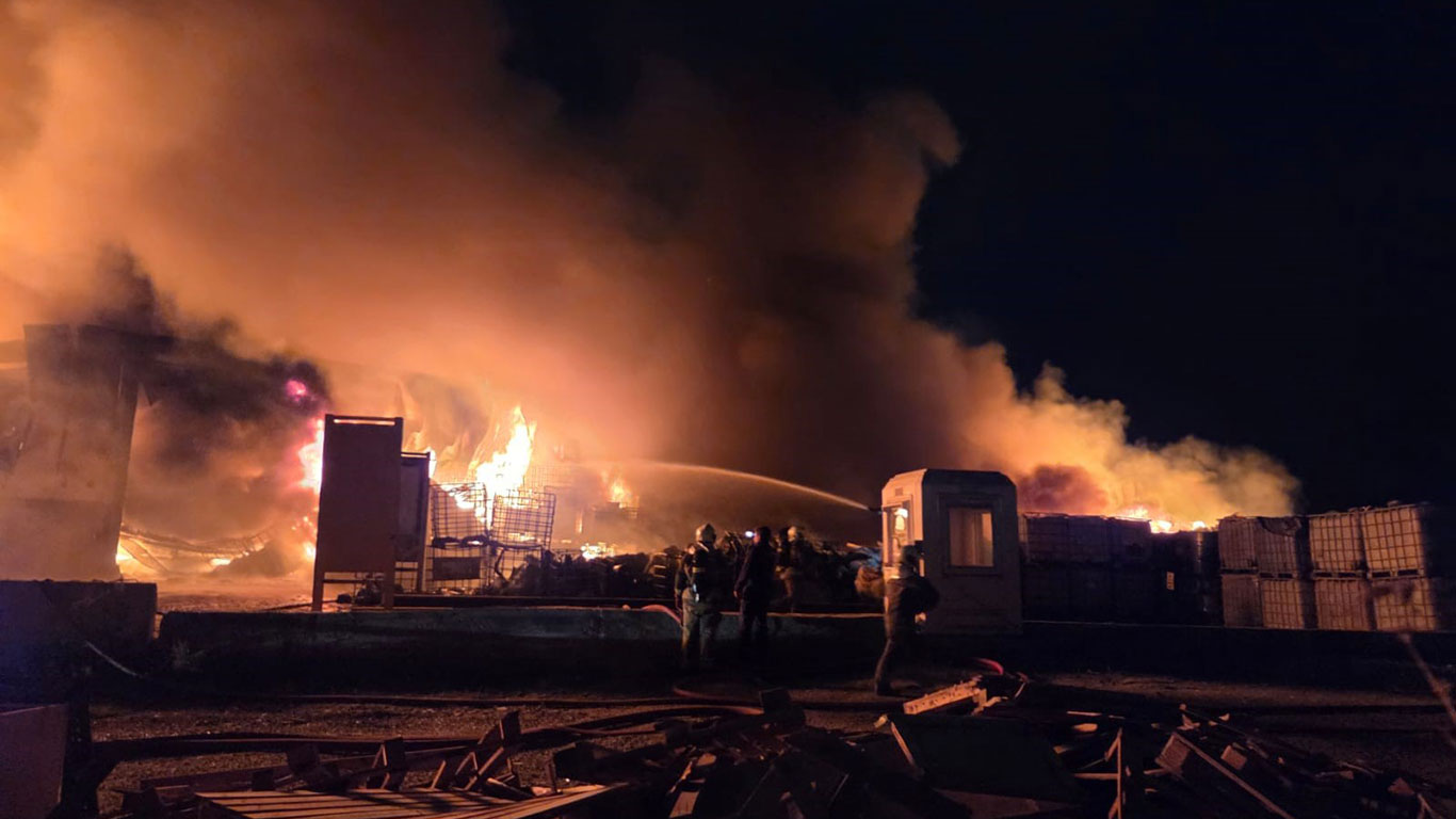 Ankara Elmadağ'da büyük yangın: 20'ye yakın itfaiye ekibi müdahale etti