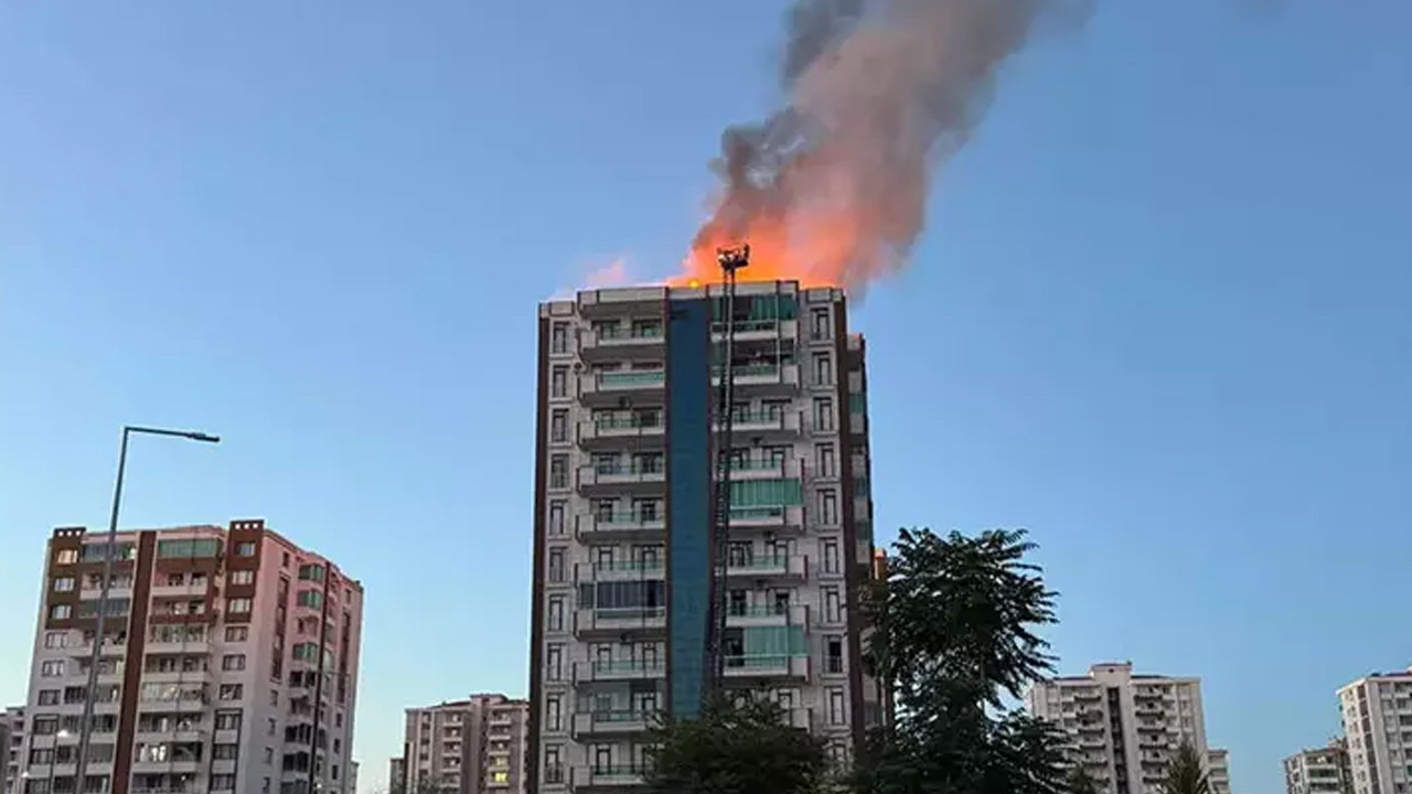 Diyarbakır'daki anne ve 3 çocuğunun öldüğü yangın faciasında iddianame kabul edildi! 18 şüpheli hakim karşısında