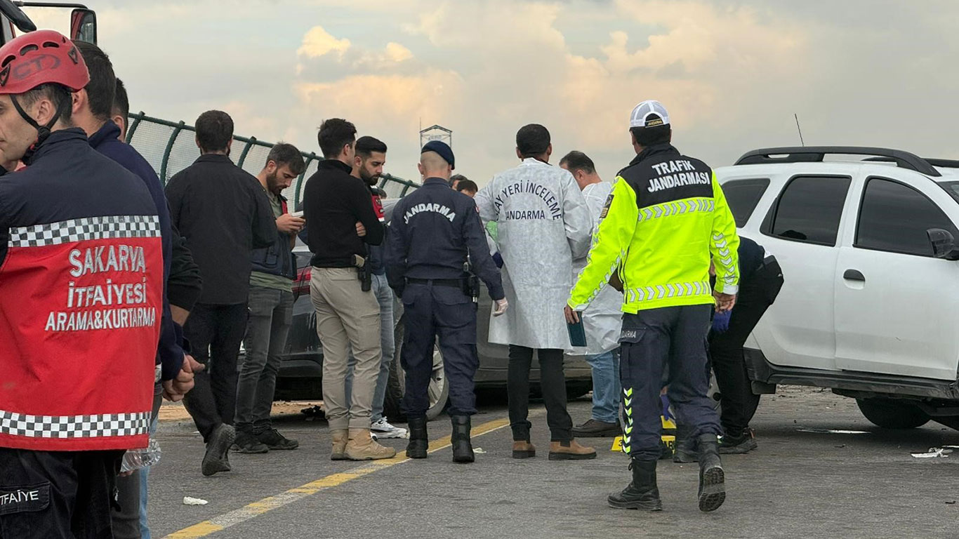 Köprüde feci kaza: Göreve giden iki jandarma personeli şehit oldu, iki kişi yaralandı