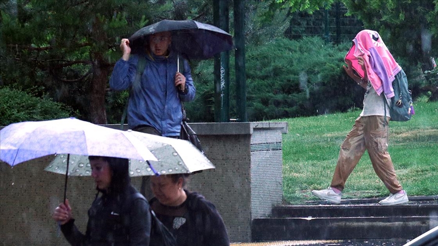 Hafta sonu sıcaklık 15 dereceye geriliyor! Meteoroloji’den sağanak uyarısı!