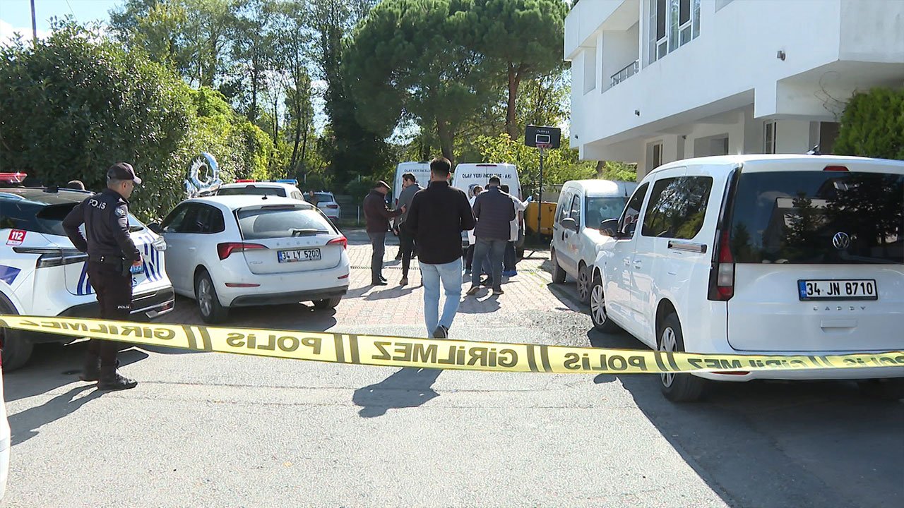 Villada sır cinayet! Cansız bedenini temizlik görevlisi buldu