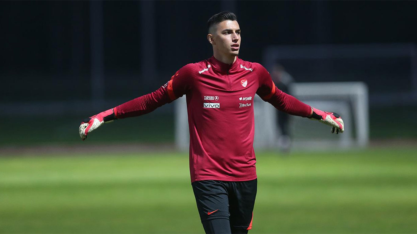 A Milli Takım'da Berke Özer krizi! TFF açıkladı: Kampı izinsiz terk etti