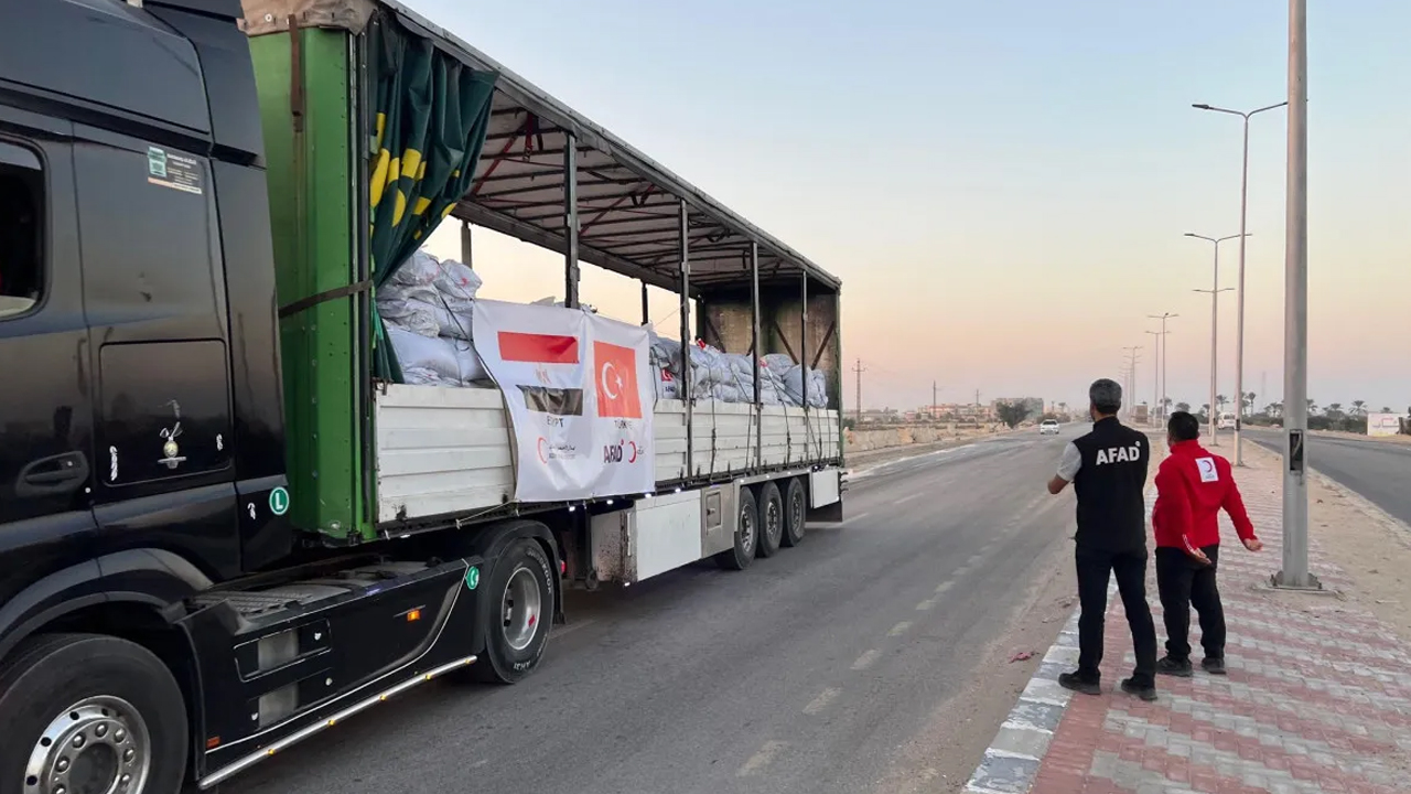 AFAD duyurdu: Türkiye’den Gazze’ye 7 Ekim’den bu yana 101 bin 725 ton insani yardım sevk edildi