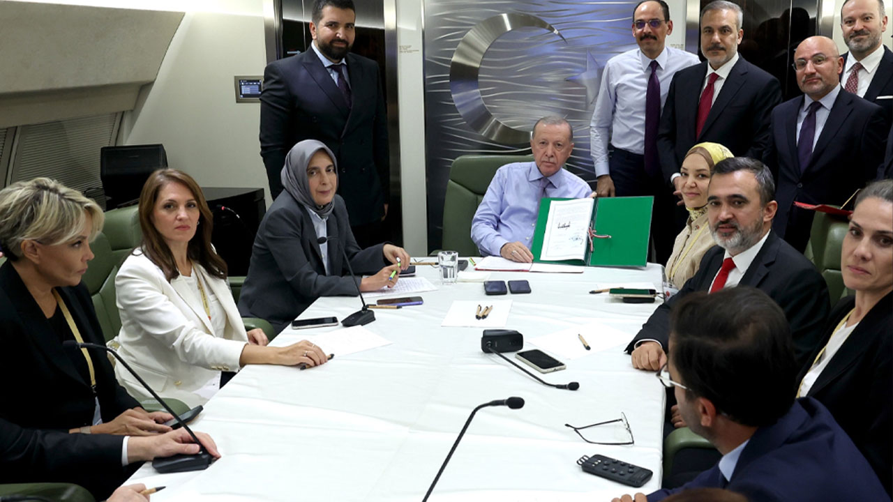 Cumhurbaşkanı Erdoğan'dan ateşkes vurgusu: Soykırıma dönmenin bedeli ağır olur!