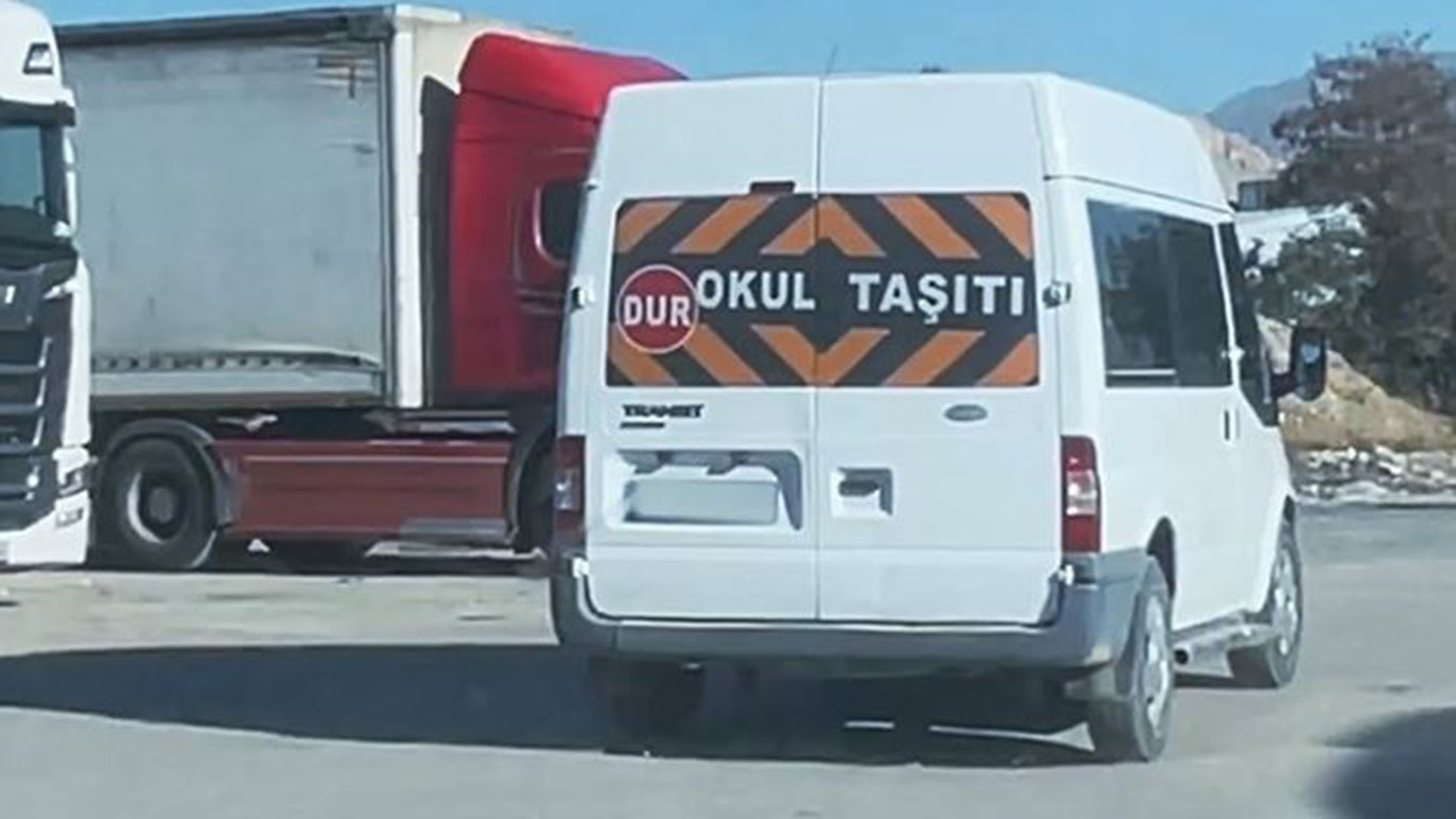 Okul taşıtı yazan araçtan 35 kilogram metamfetamin çıktı!