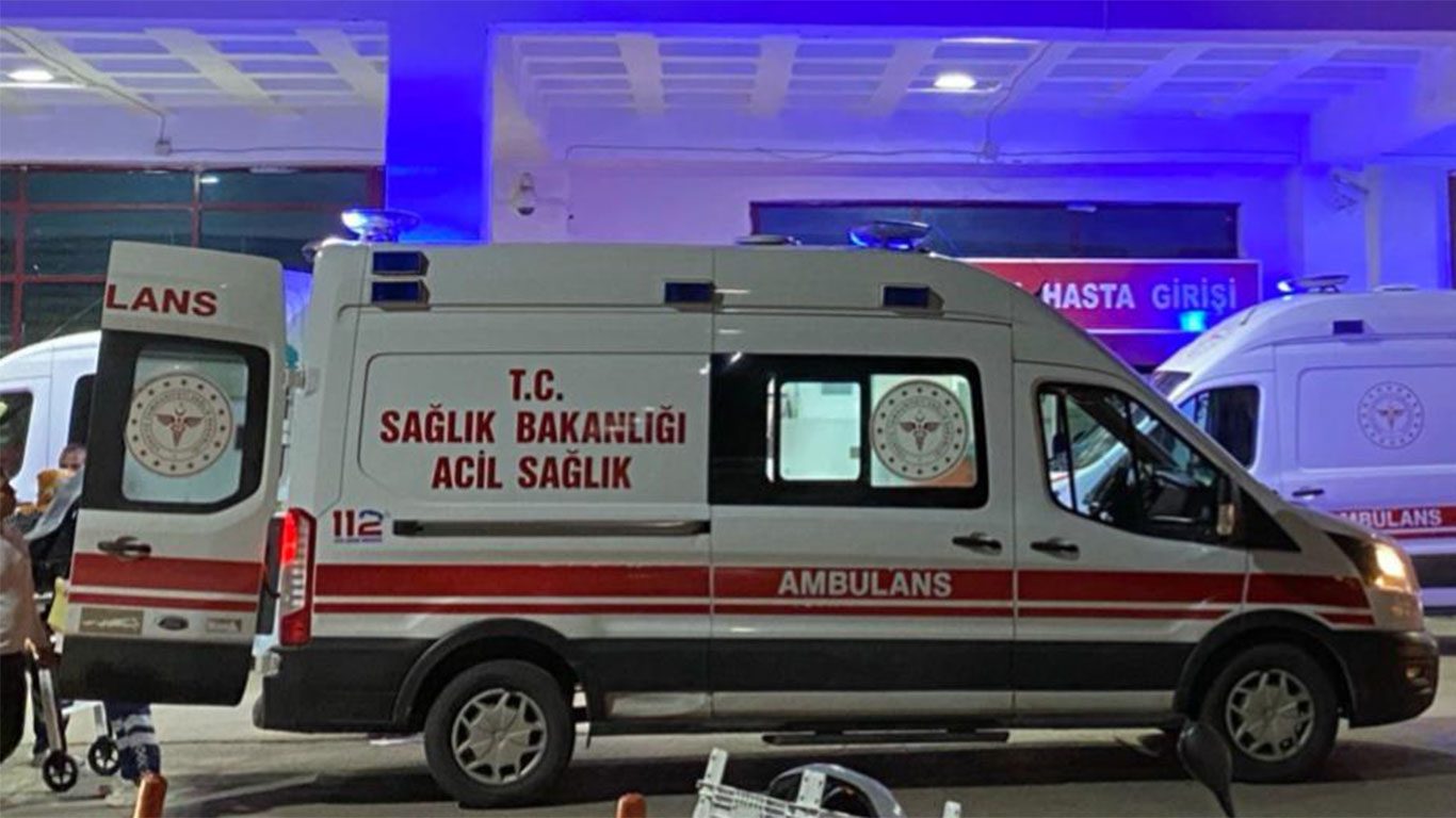 Kırmızı ışıkta duran araca çarpıp kaçmıştı: Polisin aradığı sürücü hastanede çıktı!