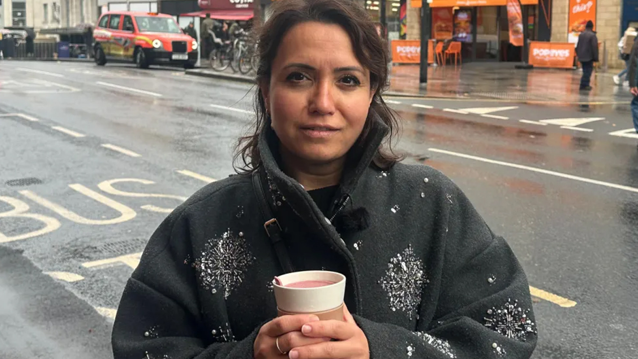 Londra’da yaşayan Türk vatandaşı şok yaşadı: Rögara dökülen bir yudum kahve 150 sterlin ceza oldu