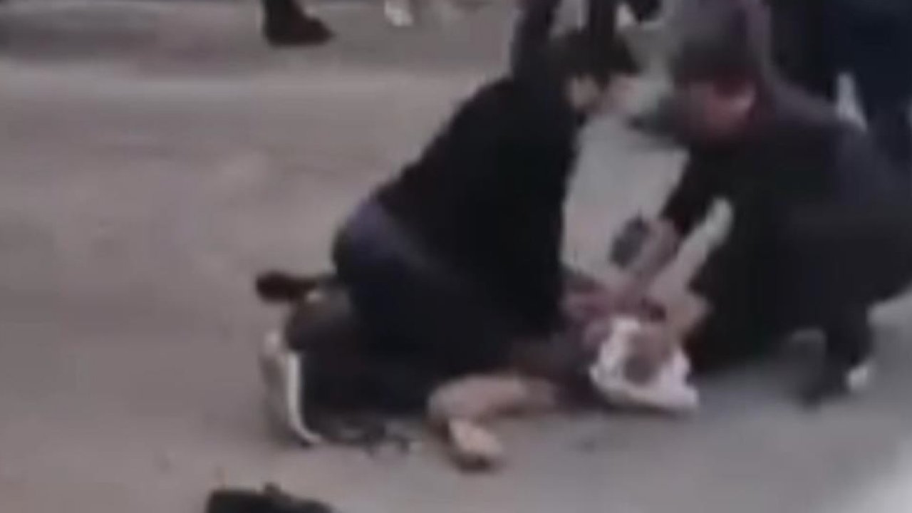 Yaşlı adamın feci sonu: Otomobil altında kalarak can verdi!