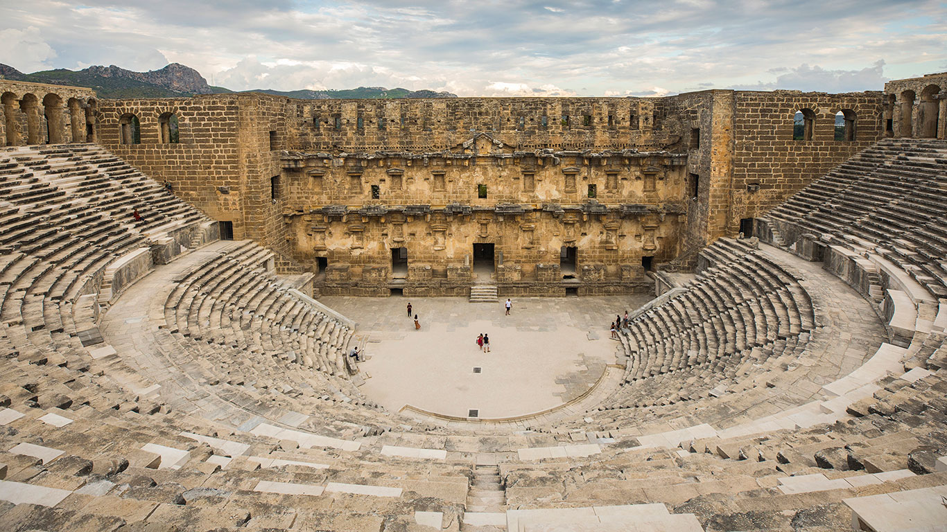 Antalya Kültür Yolu Festivali başladı: Akdeniz’in kalbinde dokuz gün sürecek sanat yolculuğu