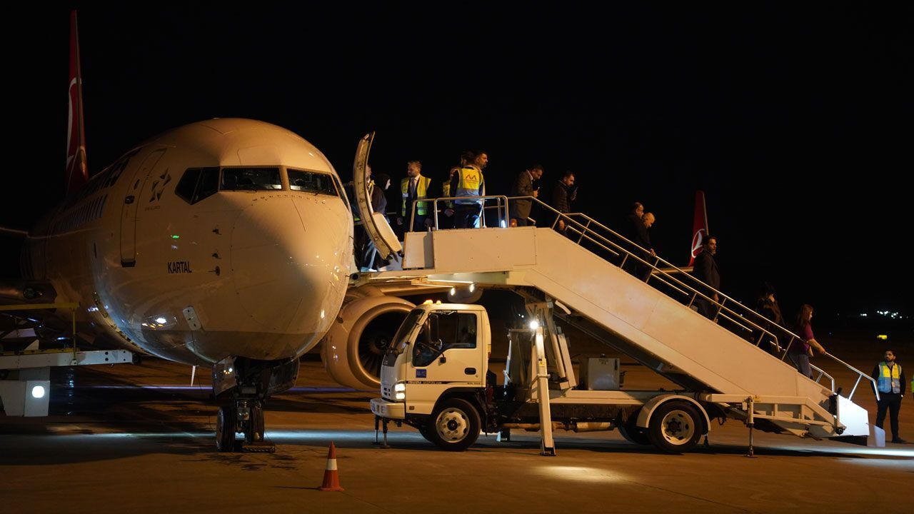 2,5 yıl aradan sonra ilk Türk uçağı Süleymaniye’de!