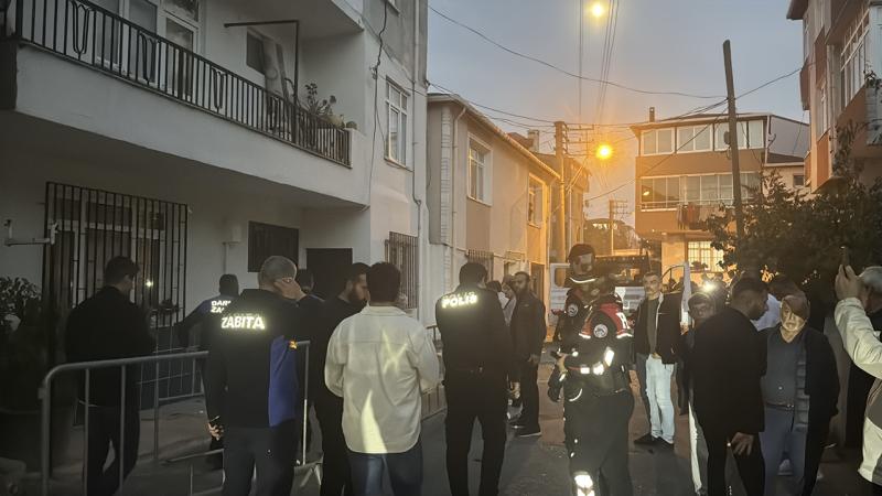 Kolonlarda çatlak paniği! Kocaeli’de 3 katlı bina mühürlendi, 15 kişi tahliye edildi