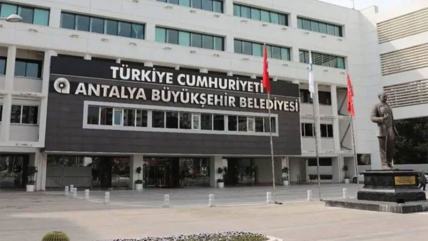 Antalya Büyükşehir Belediyesi rüşvet soruşturması: 8 kişi için yakalama kararı