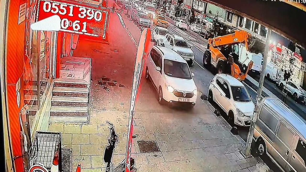 İstanbul Arnavutköy’de trafikten kaçan sürücü kaldırımı piste çevirdi