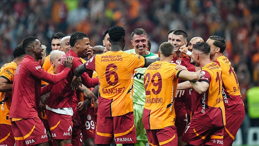Galatasaray sahaya çıkıyor! Kocaelispor deplasmanında muhtemel 11’ler belli oldu!