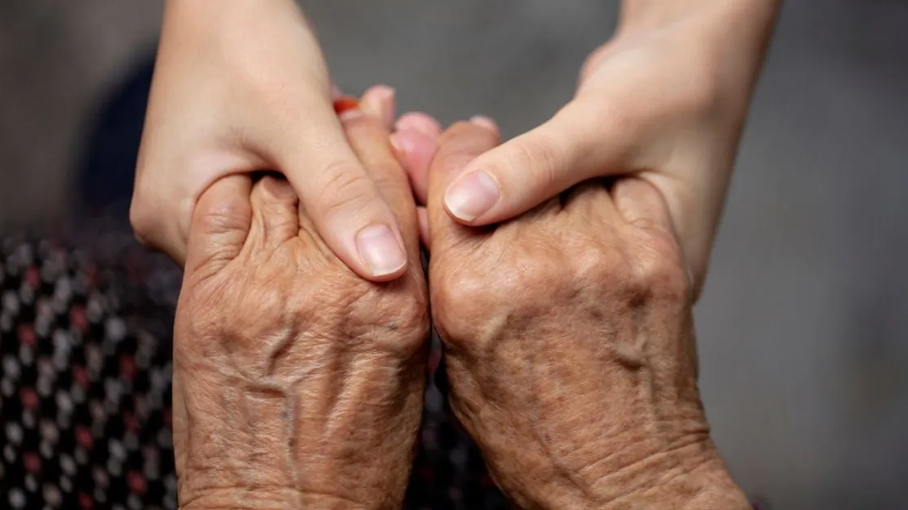 Dünya örnekleri Türkiye’de uygulanıyor: Yaşlı bakım sigortası geliyor