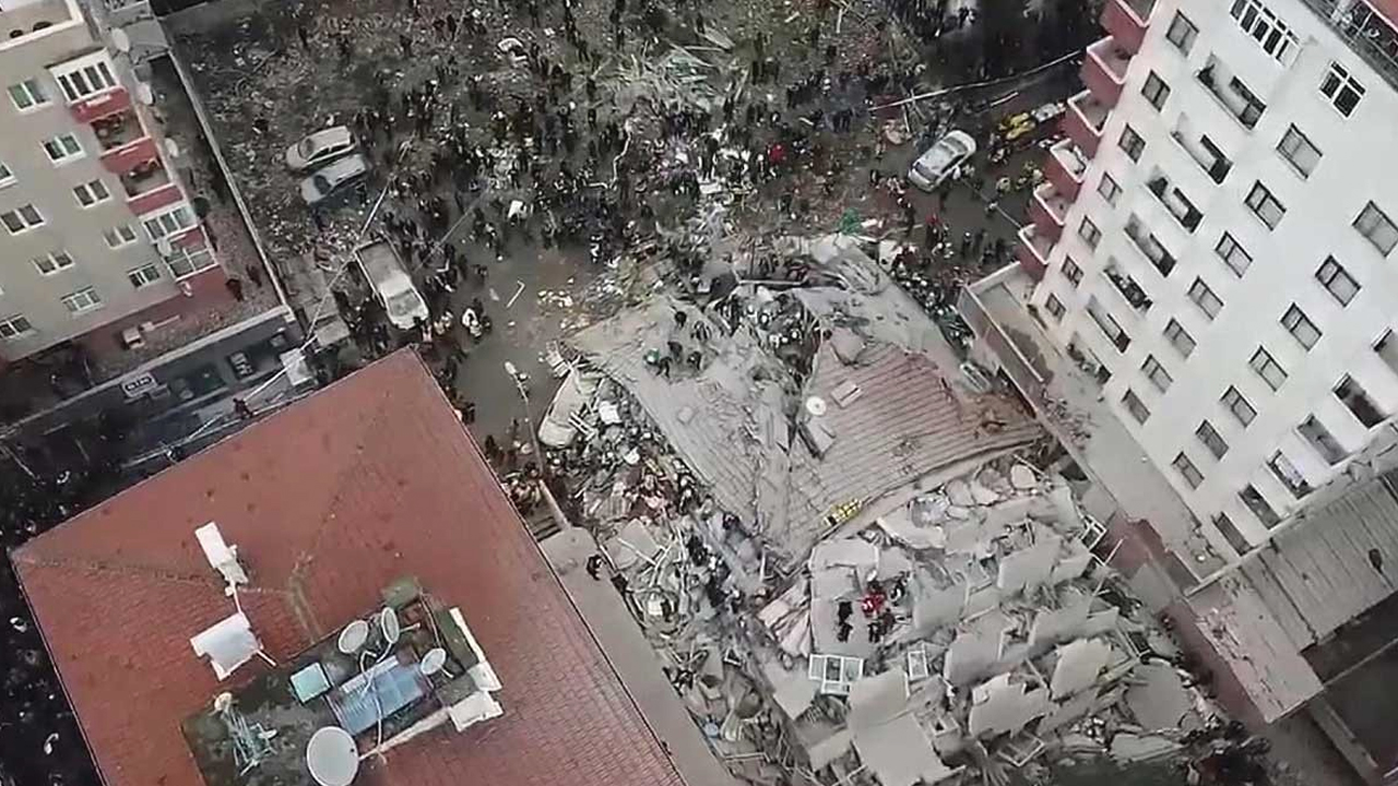 21 kişinin hayatını kaybettiği Kartal’daki Yeşilyurt apartmanı faciasında mütalaa: 5 sanığa 15 yıla kadar hapis istemi